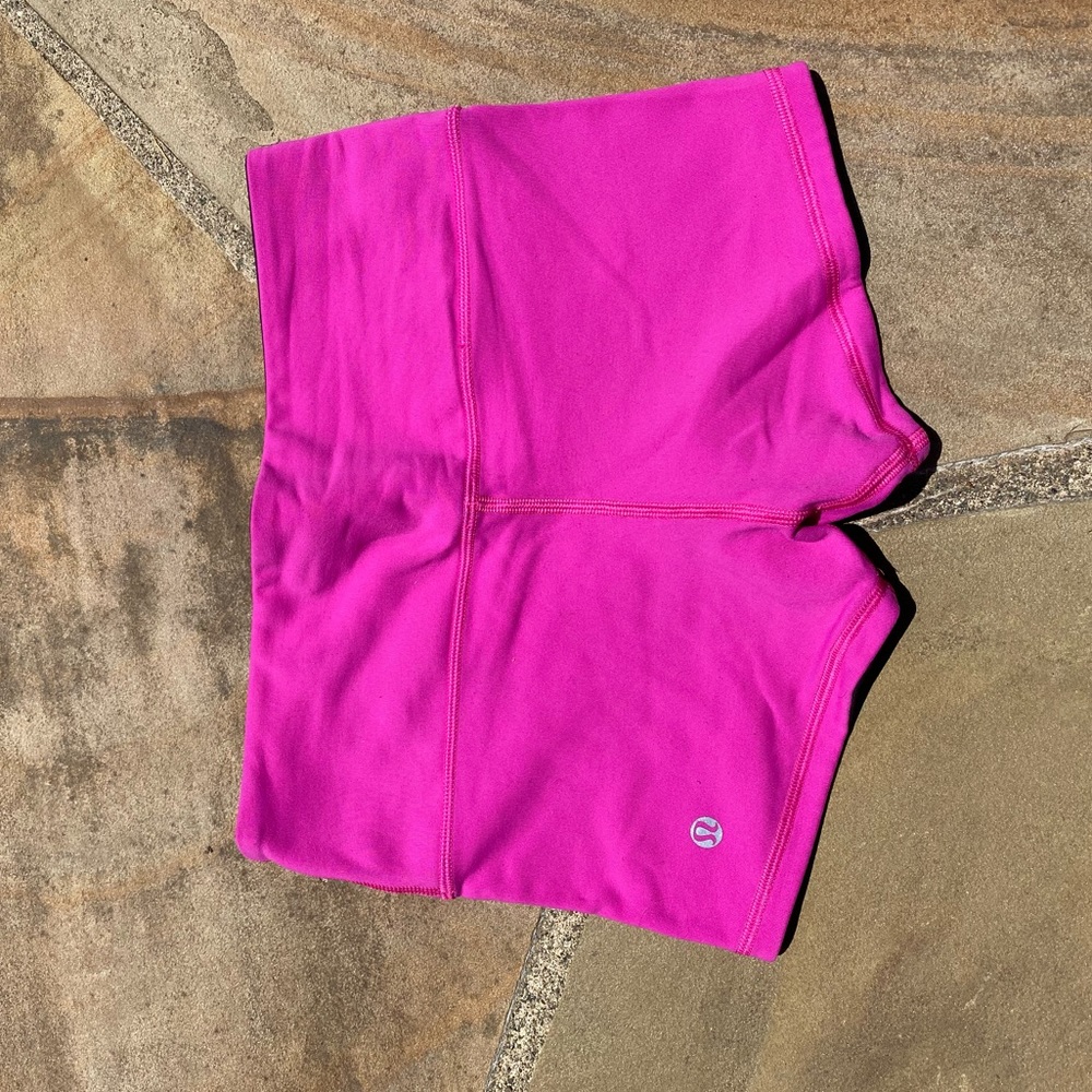 Lululemon Size 4 Black and Pink Reversible shorts
